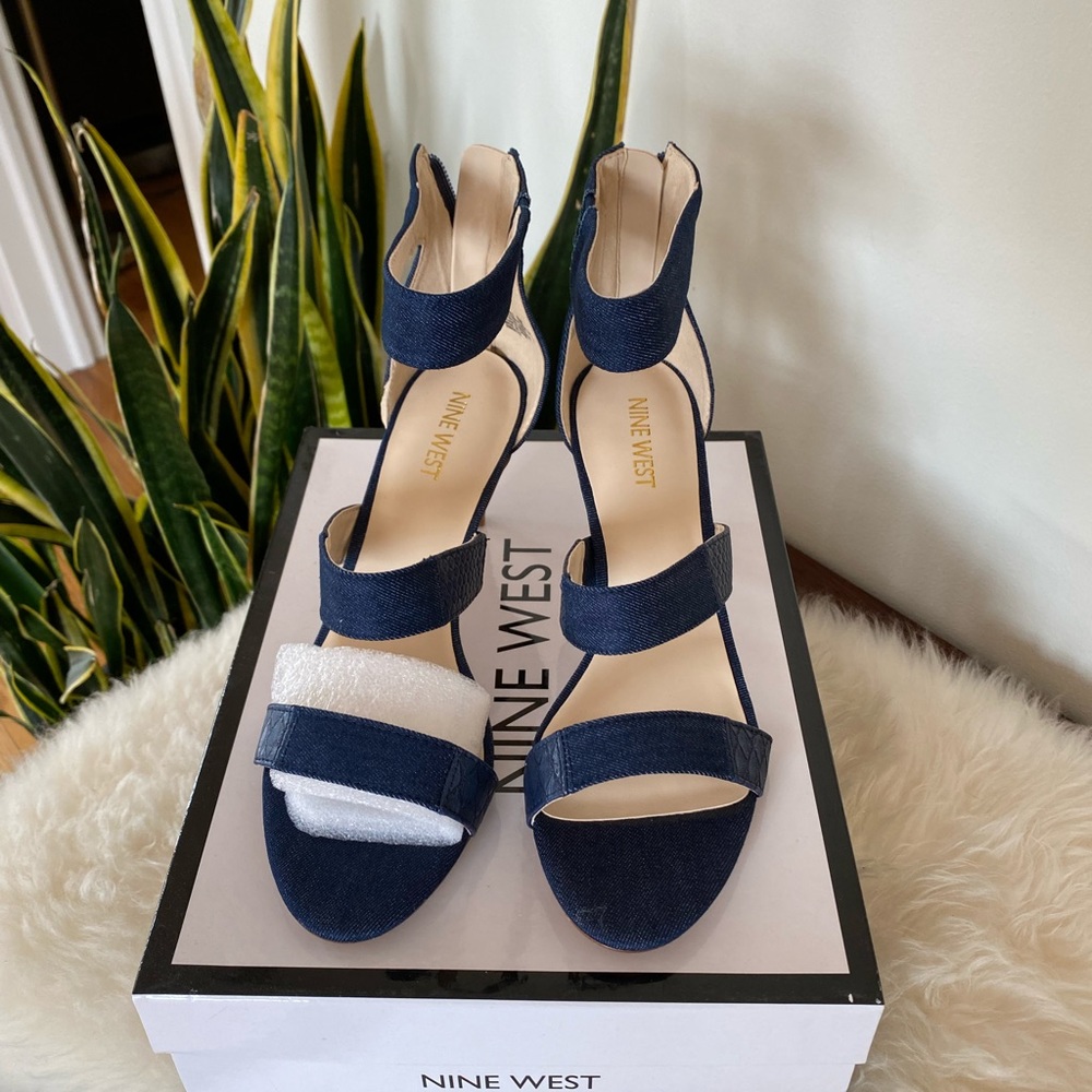 NIB Nine West Denim fabric strappy sandal